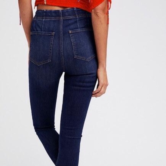 Free People Ultra High Pull On Skinny jeans size 28 - Picture 3 of 13